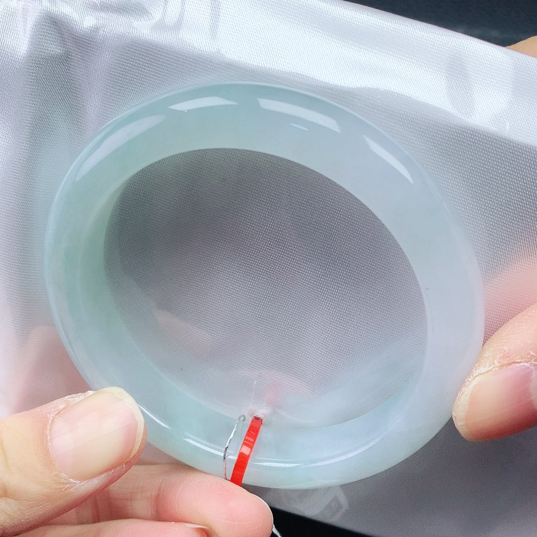 翡翠手镯未镶嵌53圈