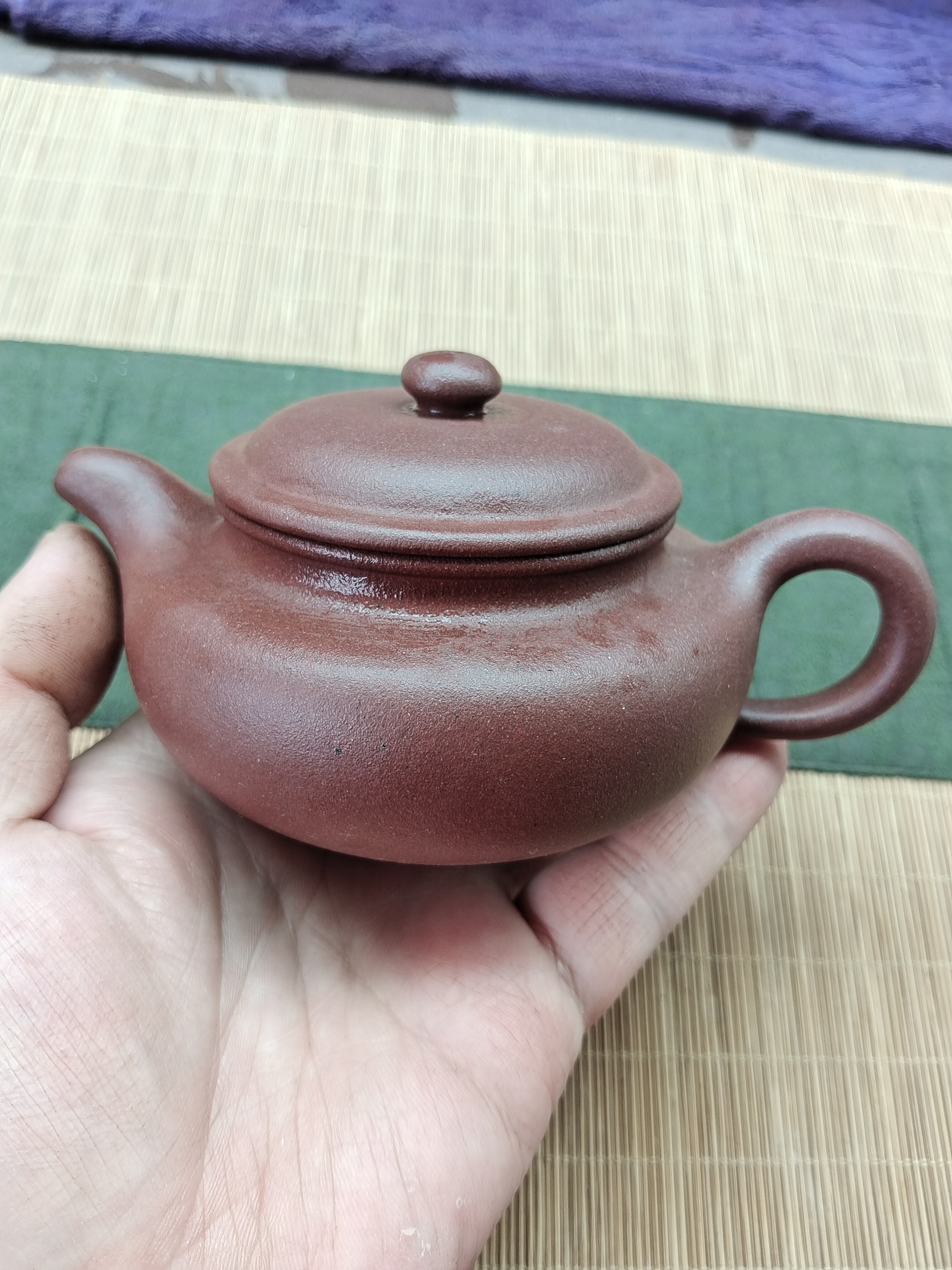 宜兴紫砂壶原矿底槽青仿古 210 毫升精工半手 4172