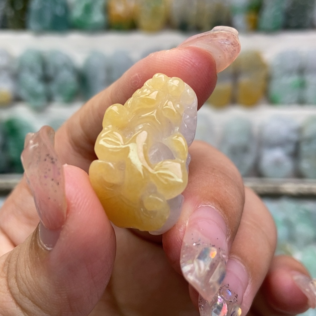 吊坠(赠链)未镶嵌翡翠