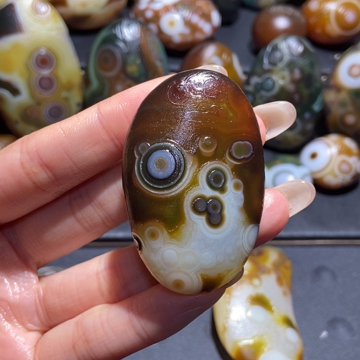 【闪购商品】未镶嵌玛瑙/玉髓珠宝奇石y