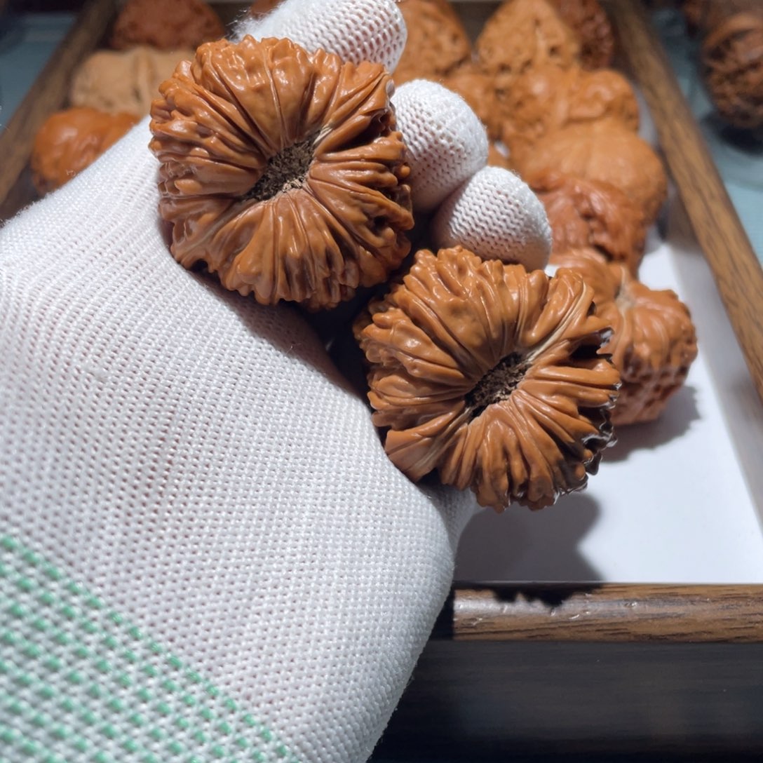 核桃把件A*.精品44拱桥楼全品