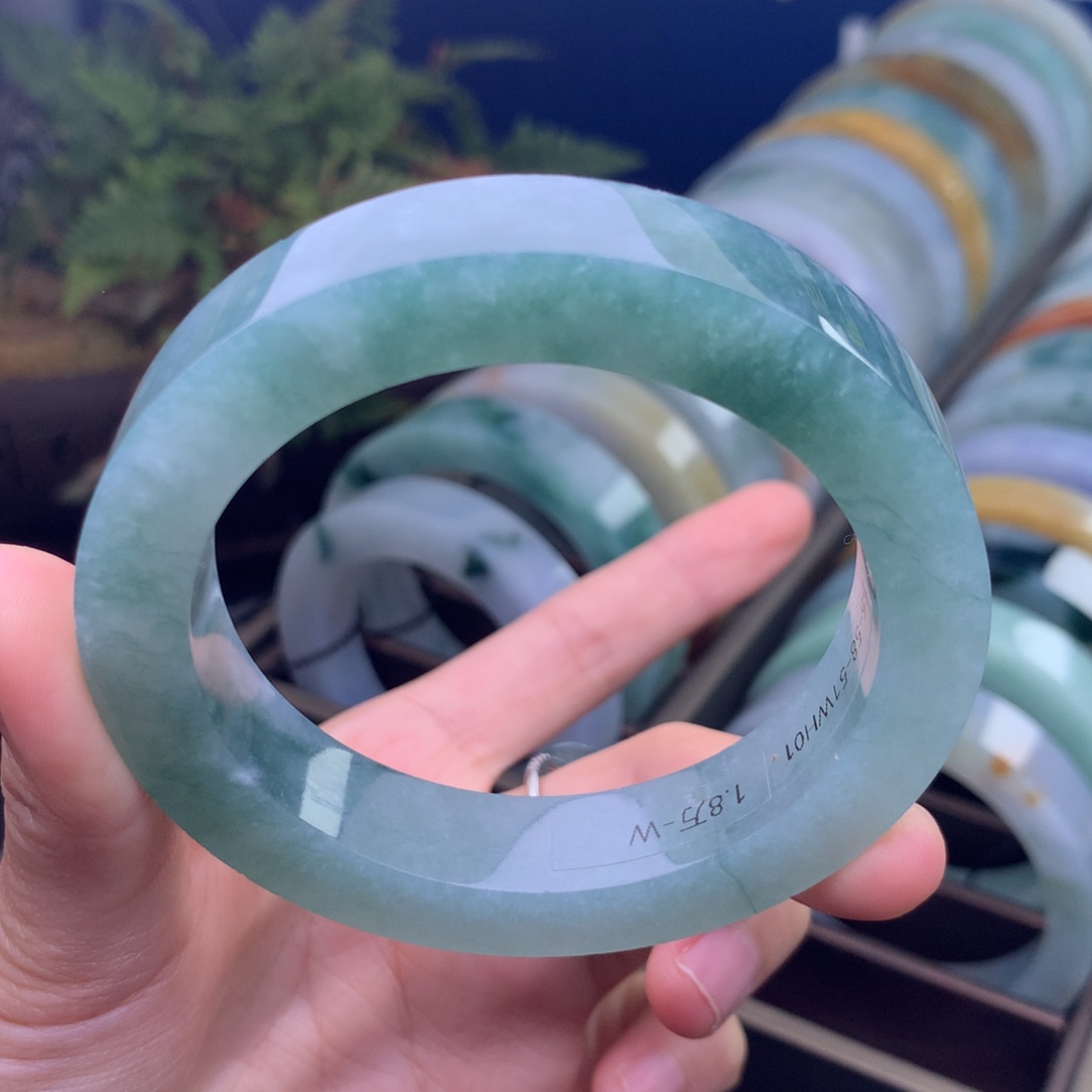 定制翡翠未镶嵌手镯定制不退不换