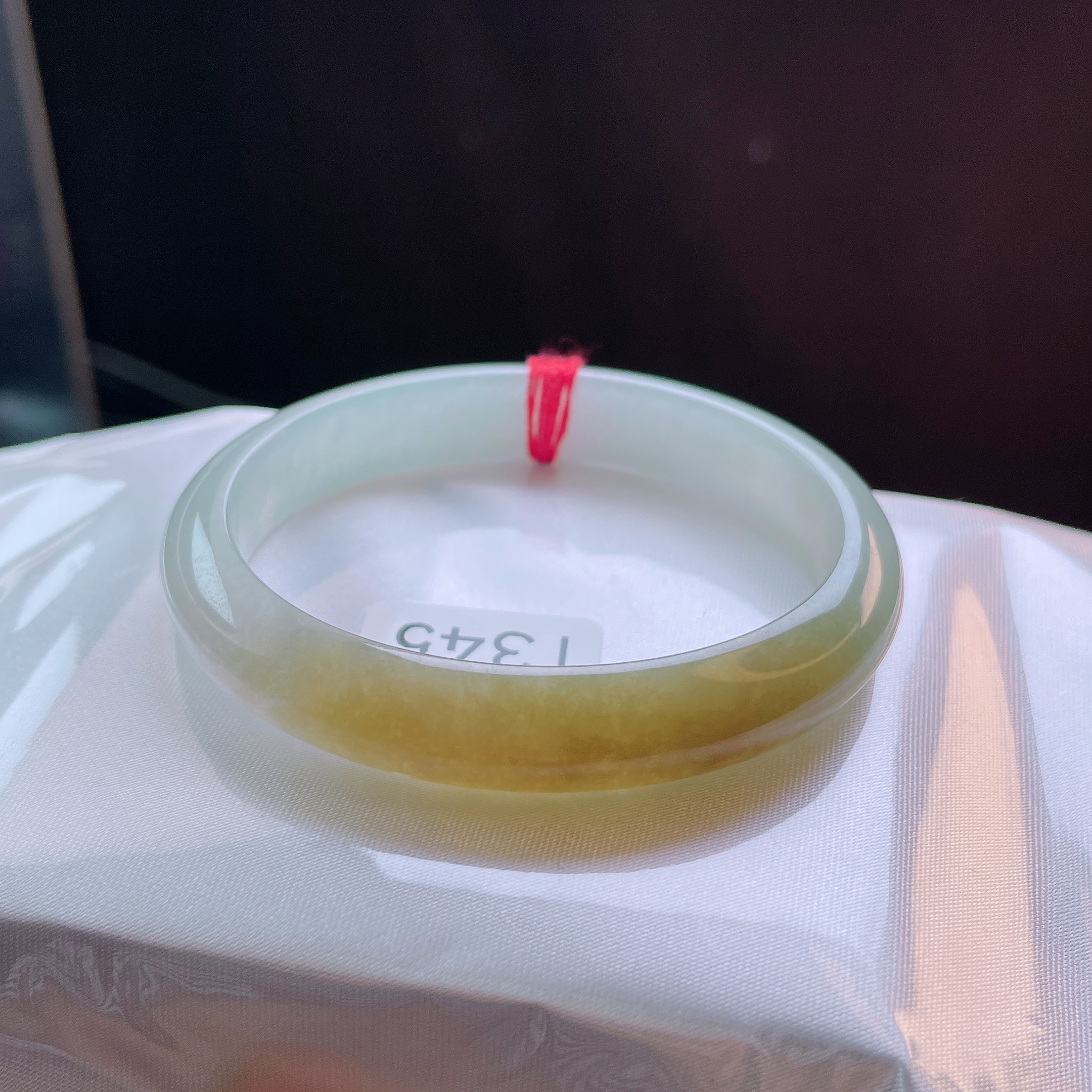 缅甸天然A货翡翠54.8圈口冰种化胶飘黄翡贵妃宽边手镯