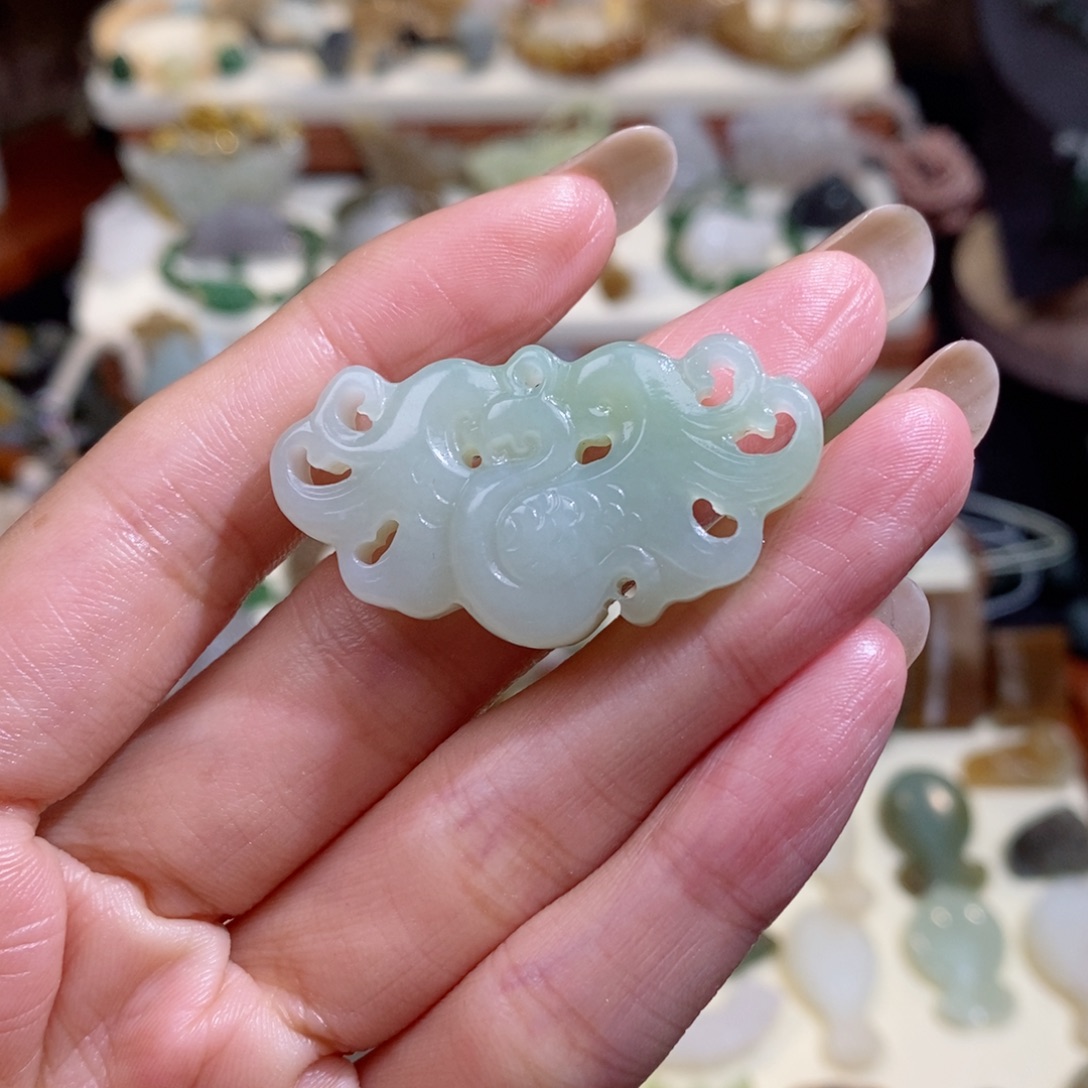 洋***泡颈饰未镶嵌和田玉