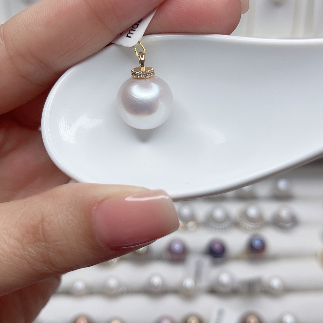淡水珍珠吊坠(赠链)未镶嵌