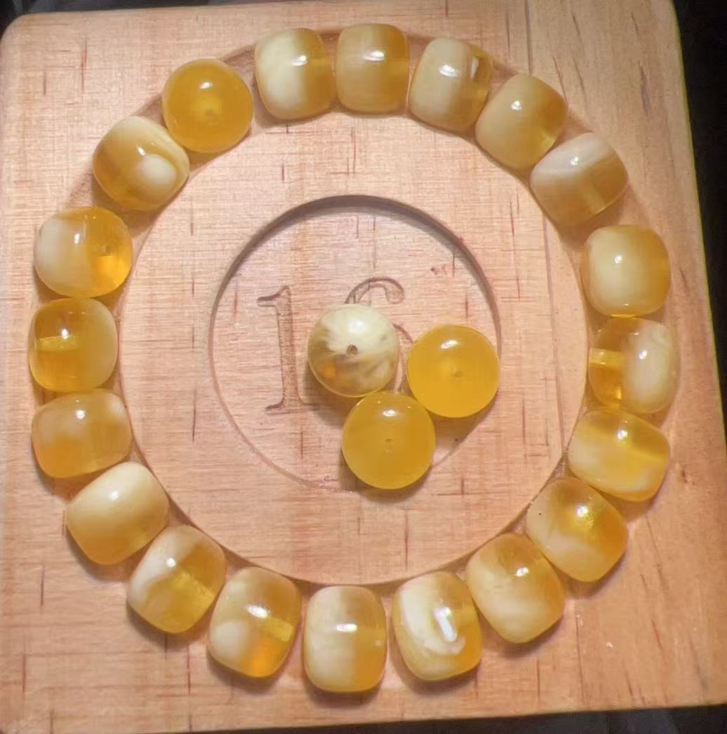 天然蜜蜡俄料老型珠多样性发其一