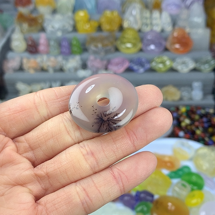 玛瑙/玉髓未镶嵌颈饰双面飘花