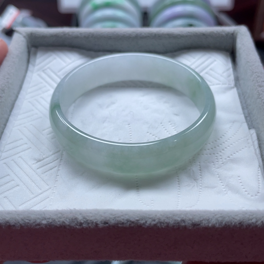 翡翠未镶嵌手镯手镯