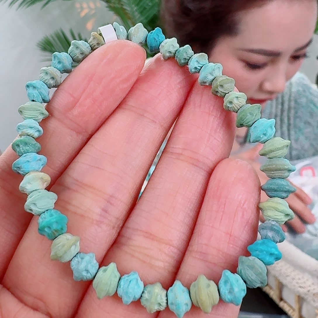 未镶嵌绿松石珠宝奇石