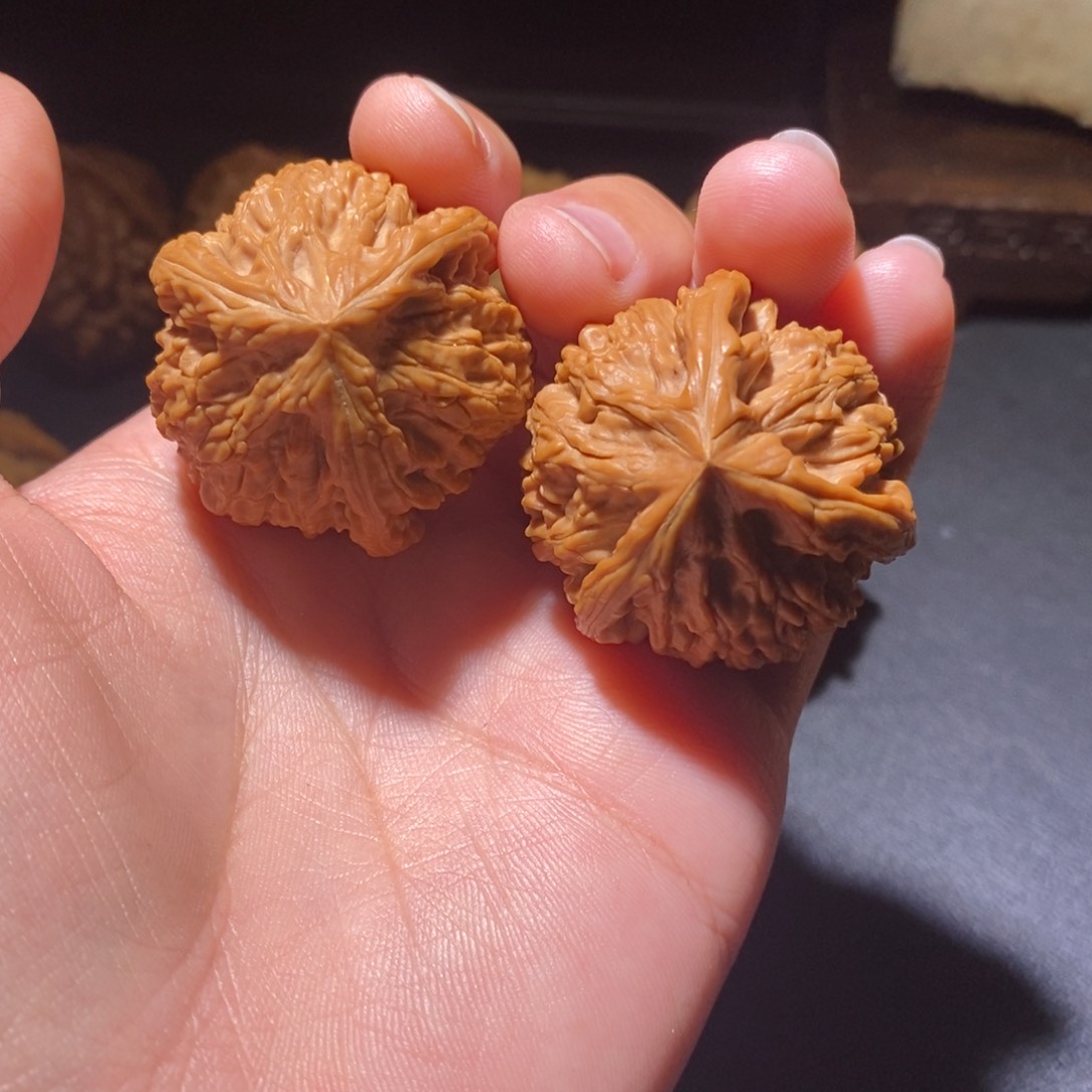 文玩核桃吊坠文山三棱