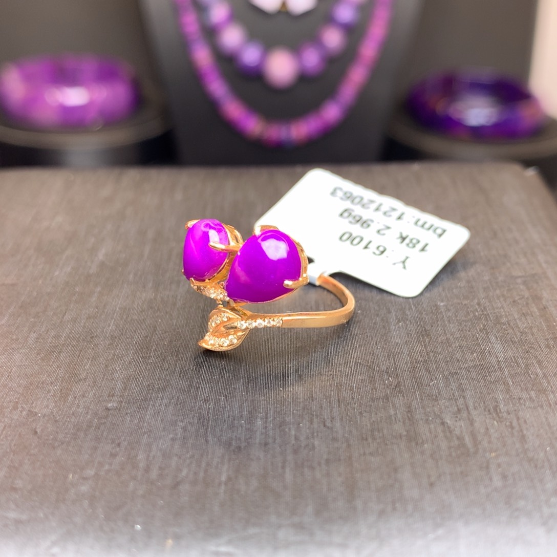 苏纪石（舒俱来）18K金镶嵌戒指