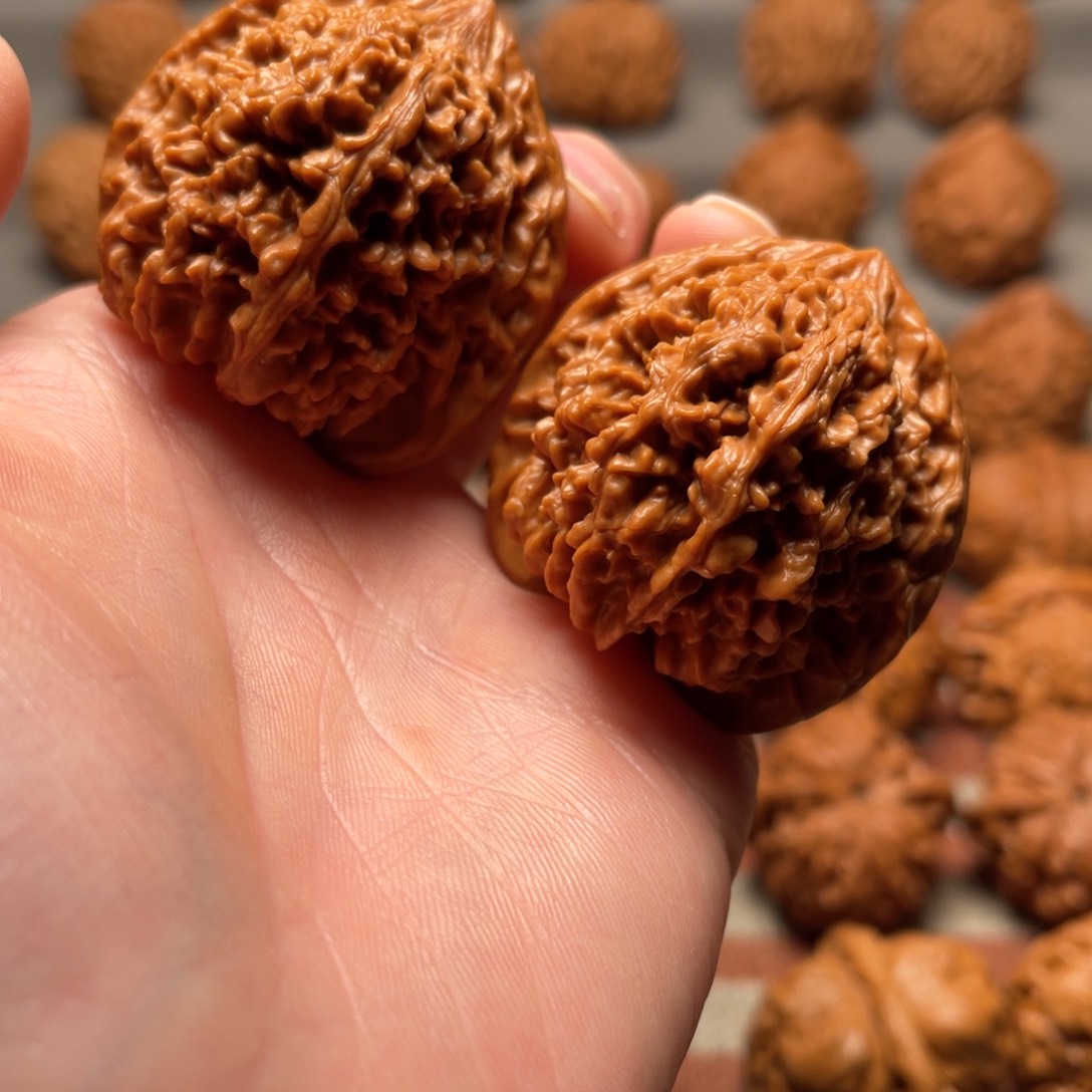 文玩核桃把件43满天星