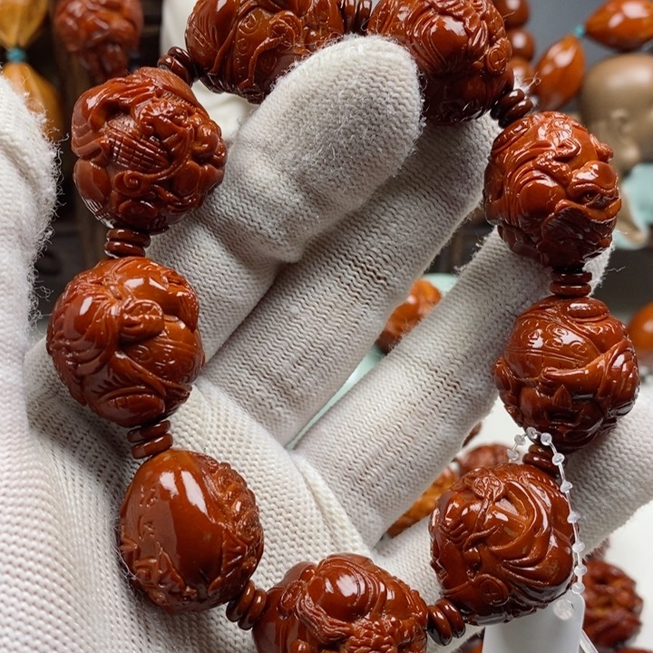 橄榄核吊坠→***→回血回血回血