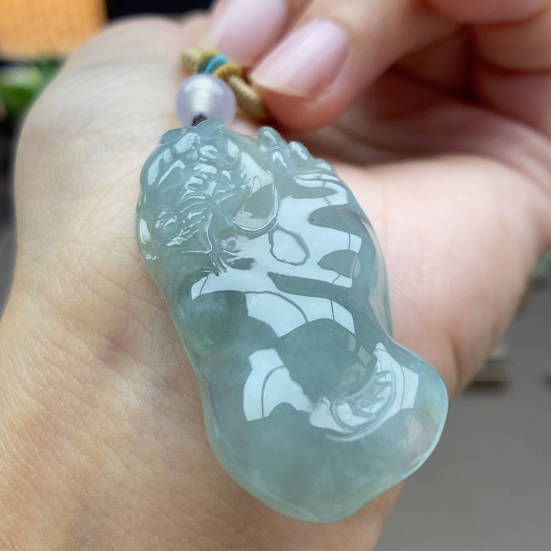 翡翠未镶嵌颈饰吊坠80