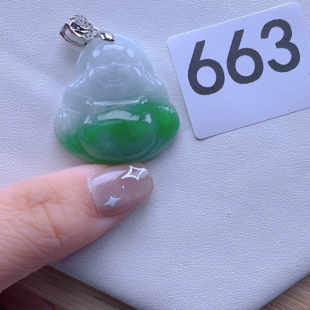 翡翠吊坠(赠链)未镶嵌