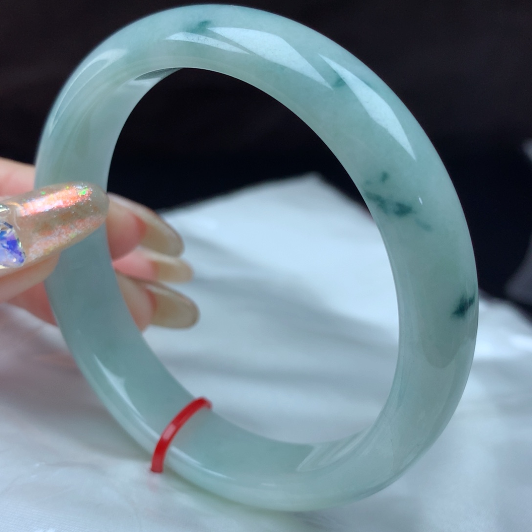 翡翠手镯未镶嵌0184，