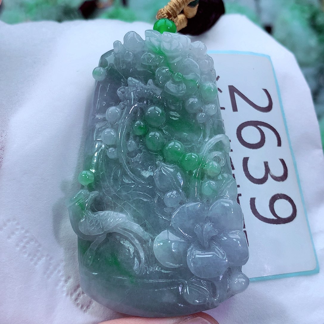 吊坠(不含链)未镶嵌翡翠