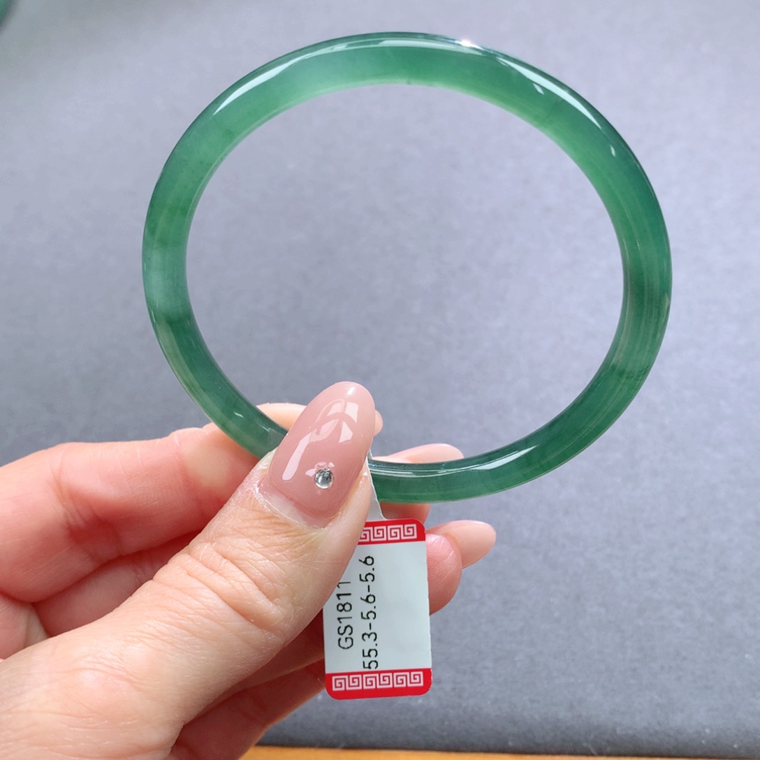 翡翠手镯未镶嵌天然翡翠手镯叮当镯