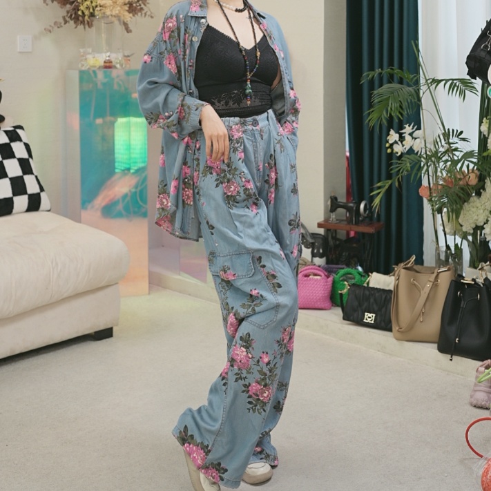 爱舞服饰 印花牛仔阔腿甩裤 2632