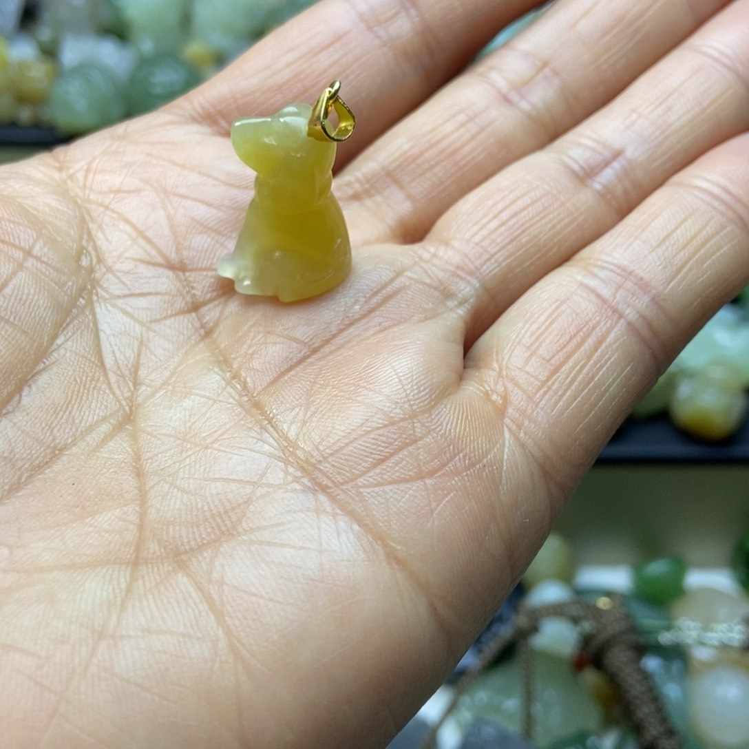 和田玉颈饰未镶嵌