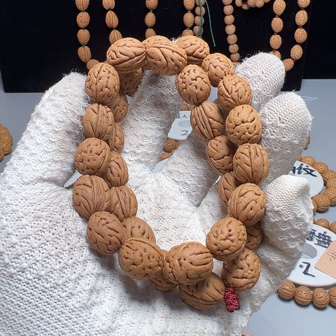 ＆***桃核手串1.3大肌肉手持