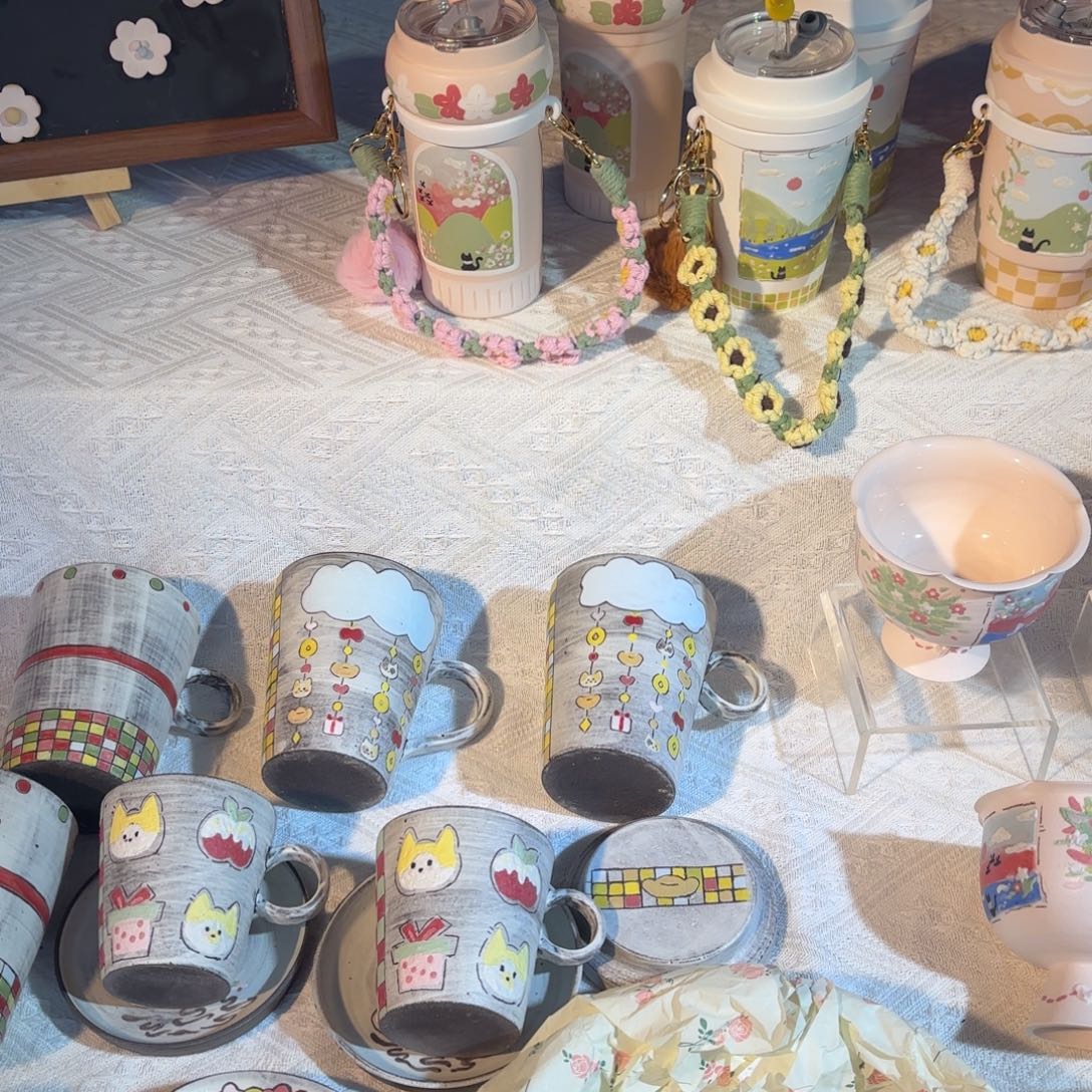 摆件陶可爱的杯杯