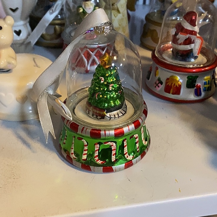 树脂制品圣诞树音乐盒