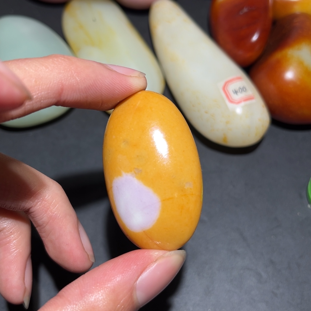 和田玉未镶嵌珠宝奇石