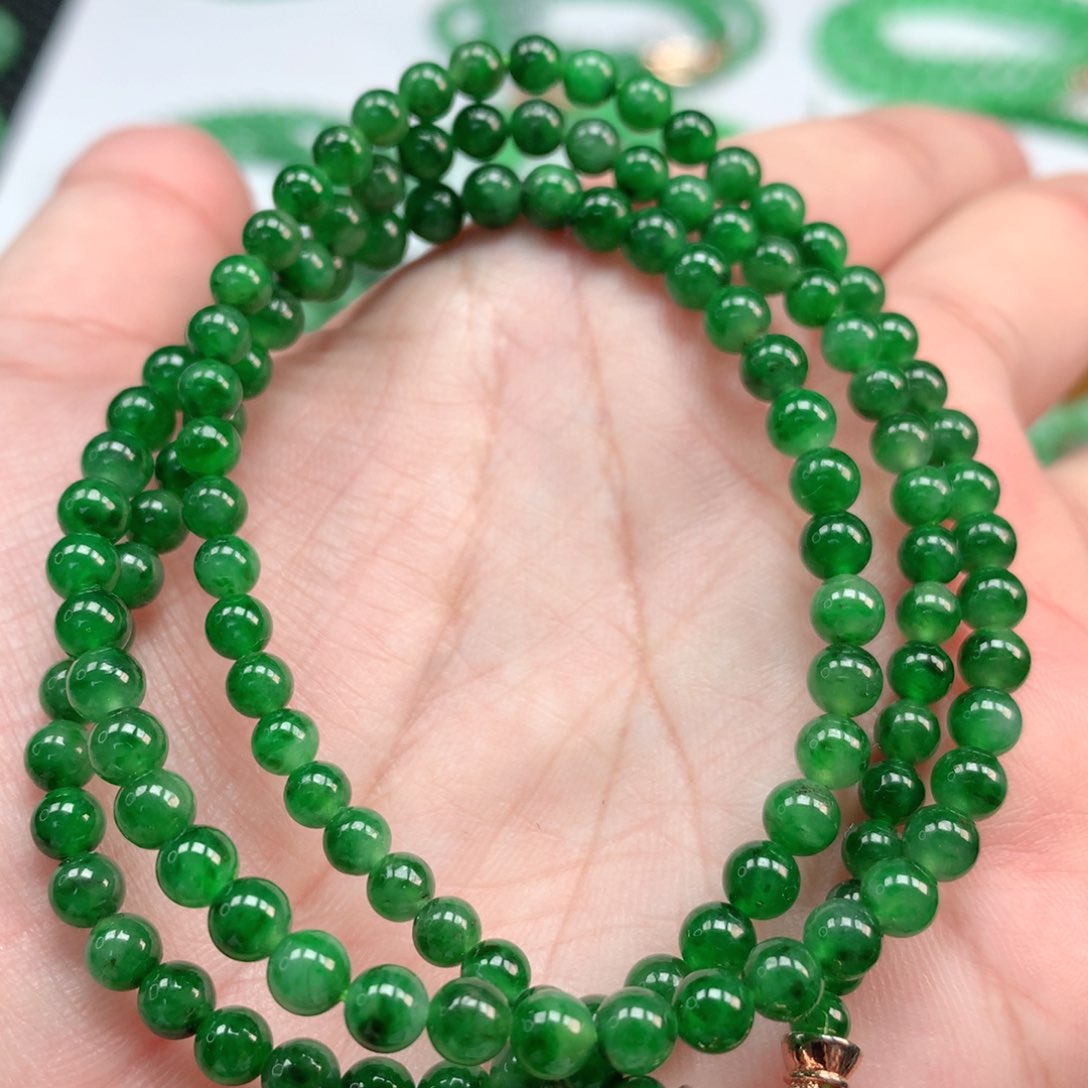 翡翠手链未镶嵌翡翠