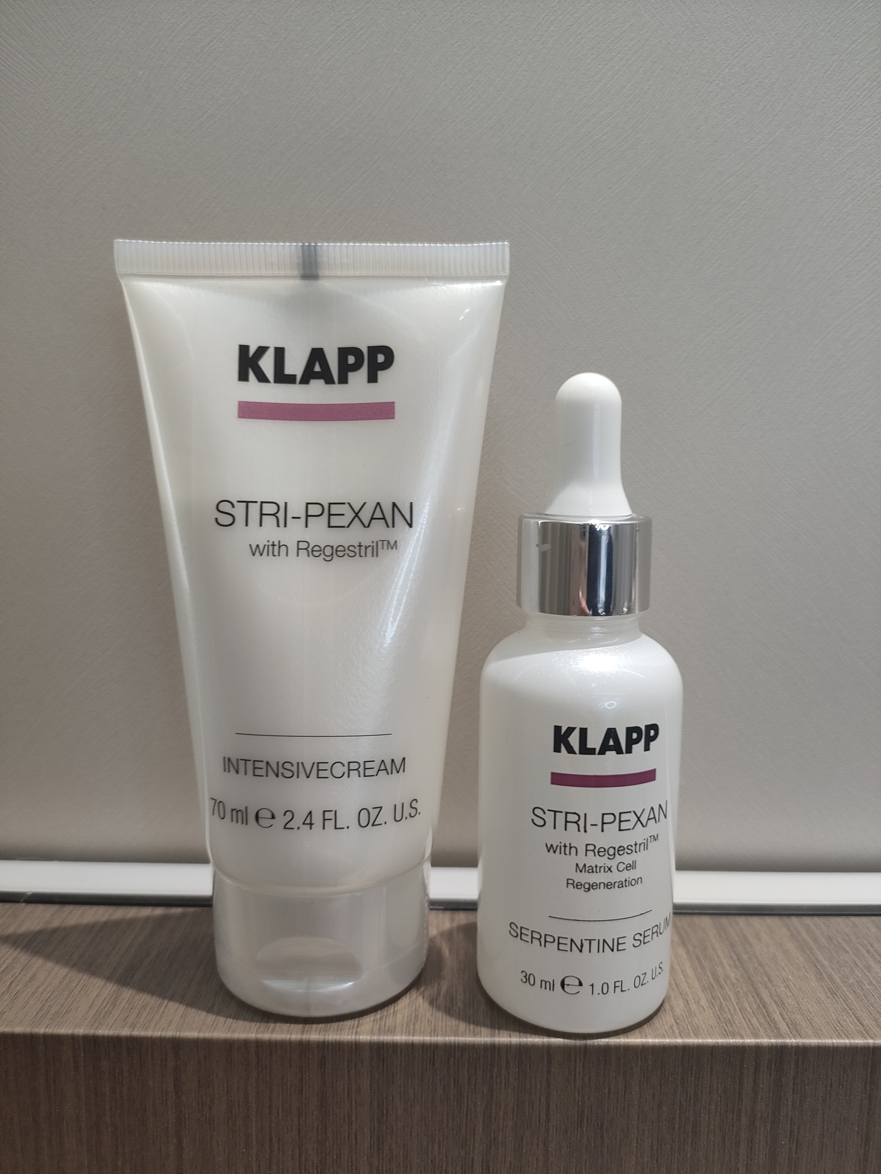 kp  蛇蛇眼霜 刷