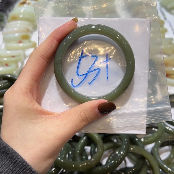 和田玉（糖玉）手镯未镶嵌