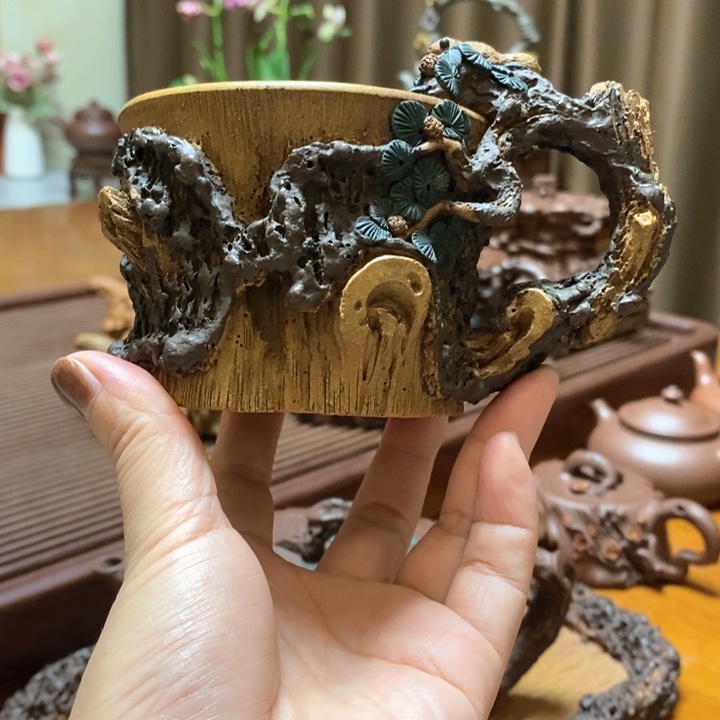 紫砂仿生全手工制作树皮松桩