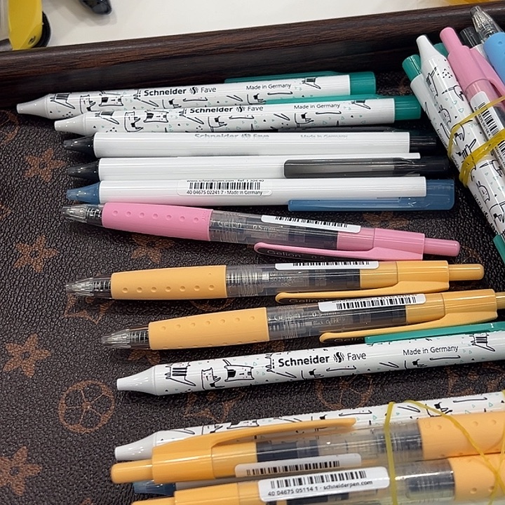 7018号中性笔套餐小马