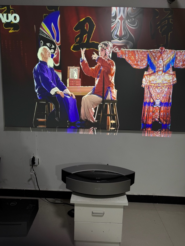 95新 JMGO/坚果 95新/JMGO/坚果 坚果S1激光超短焦投影