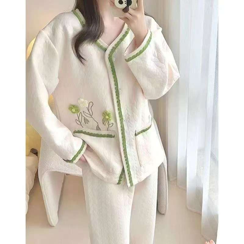 空气棉睡衣女款秋冬季长袖加厚夹层棉甜美刺绣家居服绿色刺绣