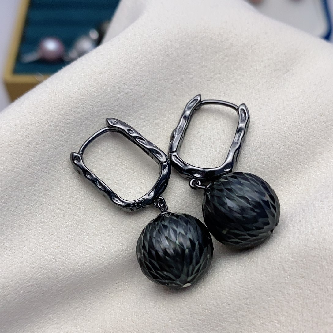 【闪购商品】海水珍珠耳饰银S925镶嵌40