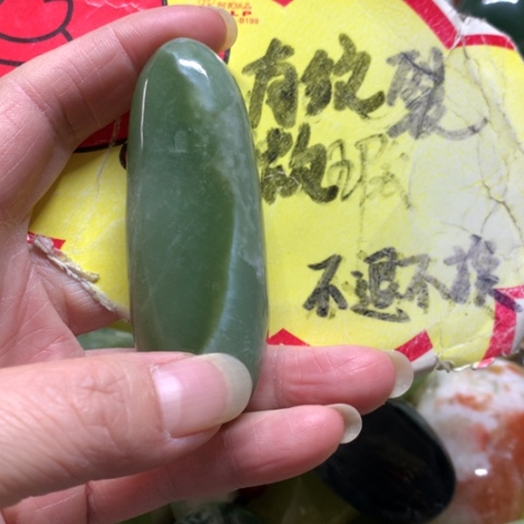 壹***风蛇纹石玉未镶嵌手把件