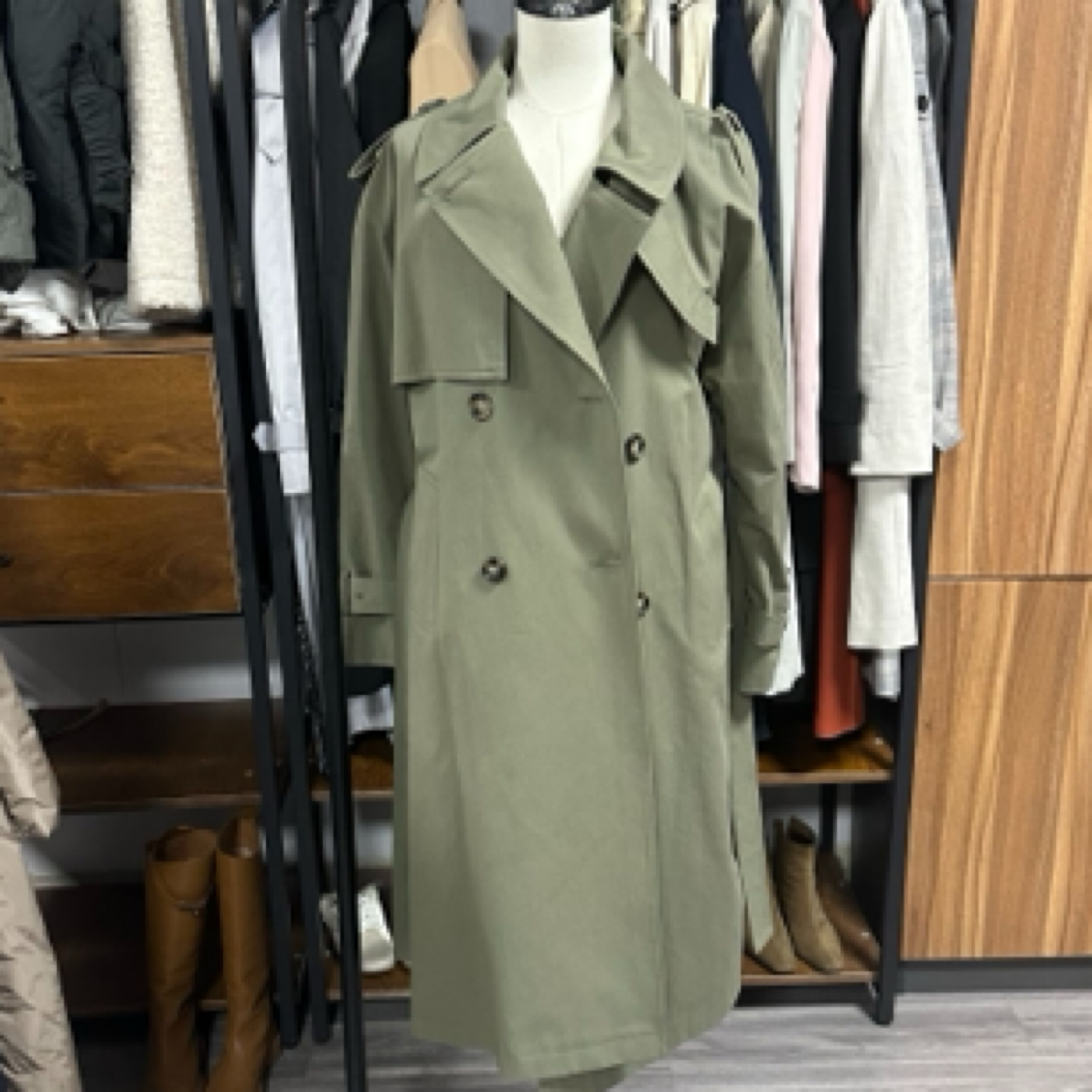 女士时尚绿色休闲6533款风衣