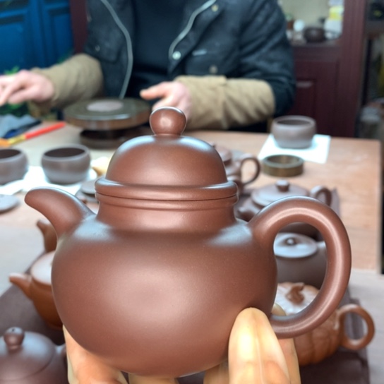 紫砂茶壶狼**腾老紫泥，掇球，240c c