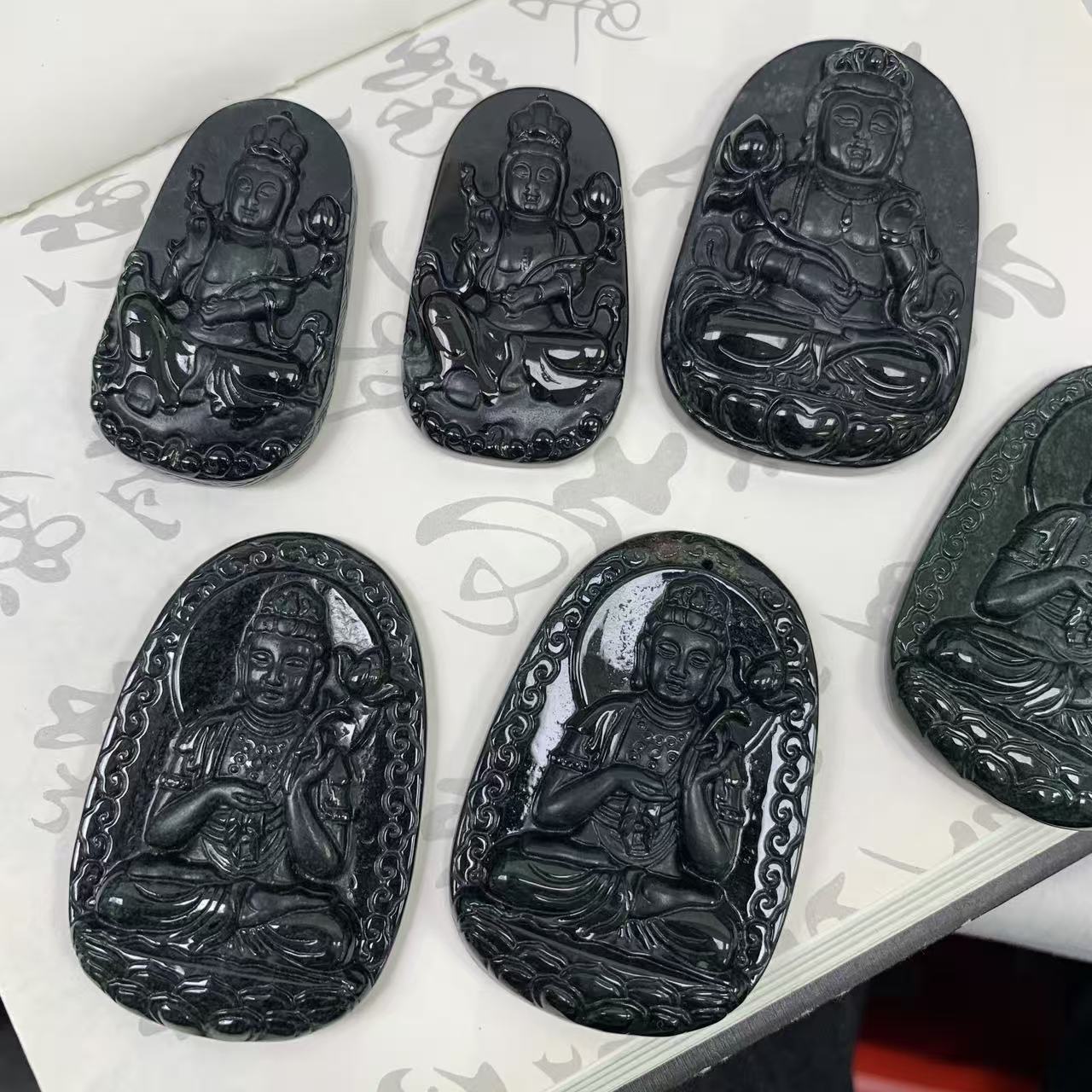 天然A货翡翠墨翠本命佛十二生肖守护神男女款大势至-多样性发其一