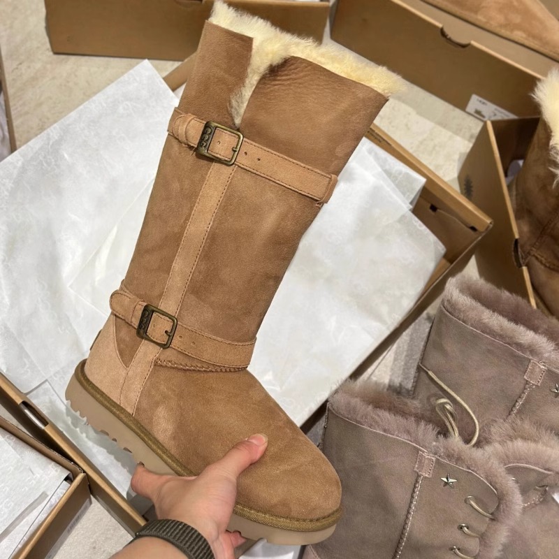 皮毛一体雪地靴女2025冬新款时尚复古圆头平底加绒中筒雪地靴