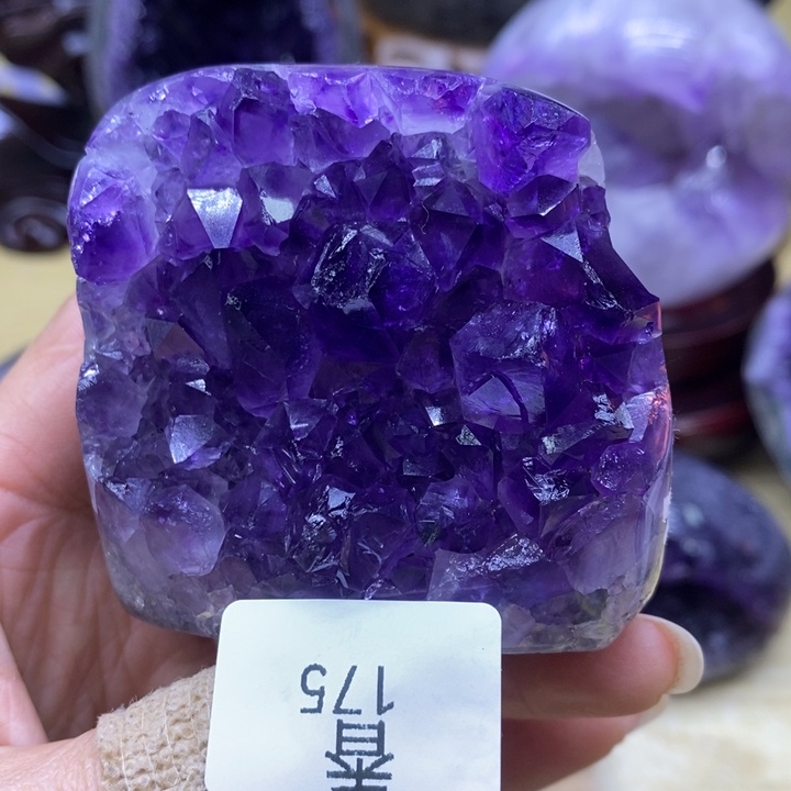 水晶大型摆件（非配饰）未镶嵌