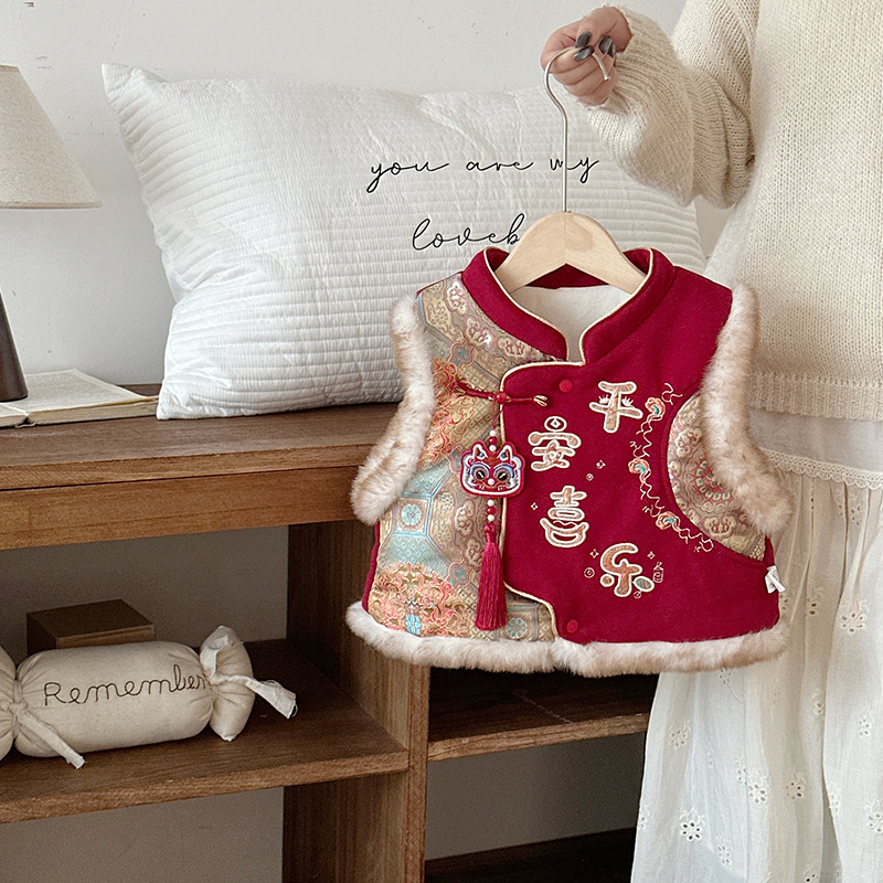 MT婴冬装马甲儿童上衣外套平安喜乐礼服小月龄宝宝马甲ZPW5411