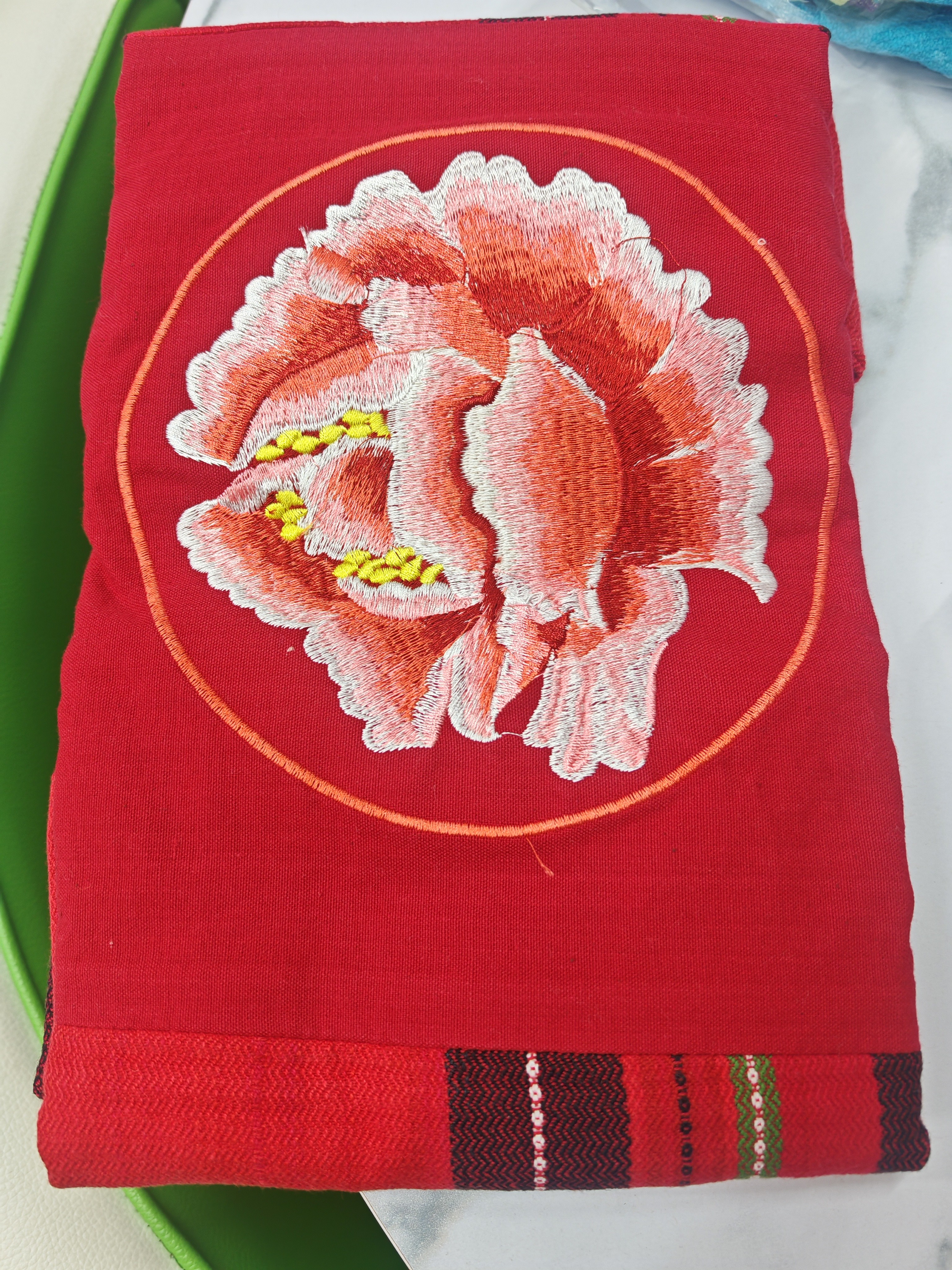 鲁锦牡丹抱枕靠垫刺绣枕头靠枕皮一对，棉，透气防静电45*45厘米