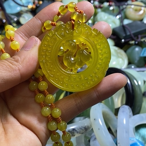 岫玉颈饰未镶嵌挂件