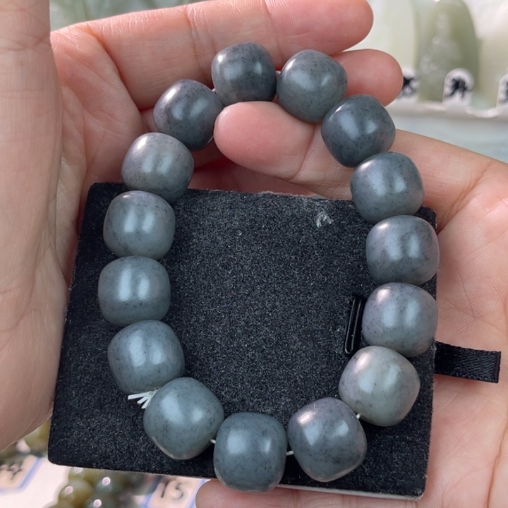 和田玉手串未镶嵌九*.