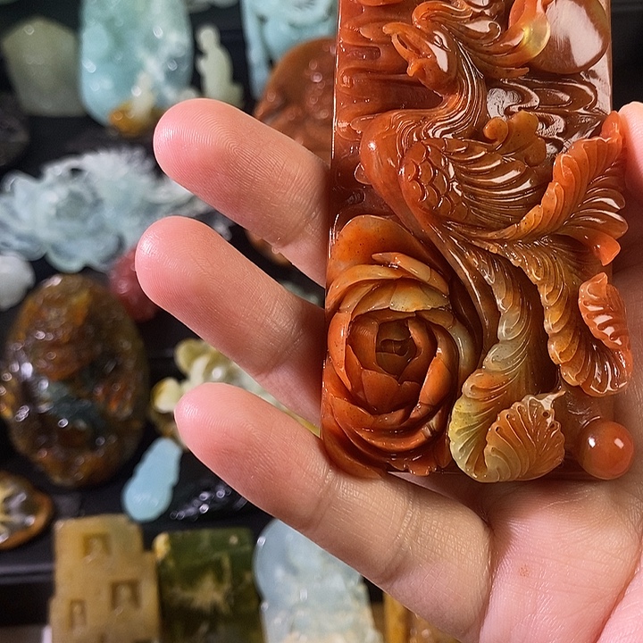 烨***务蛇纹石玉合金颈饰