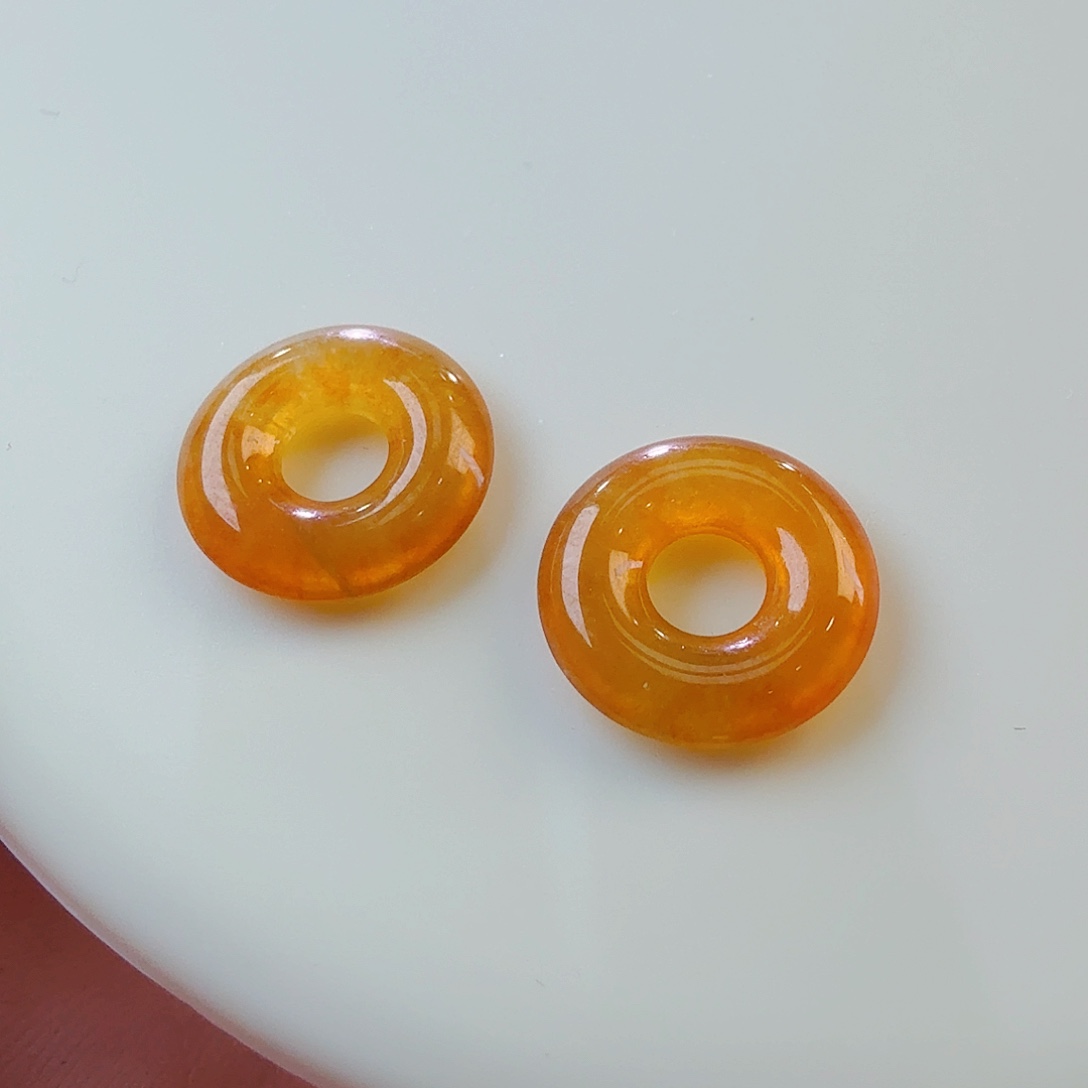 翡翠裸石甜甜圈一对