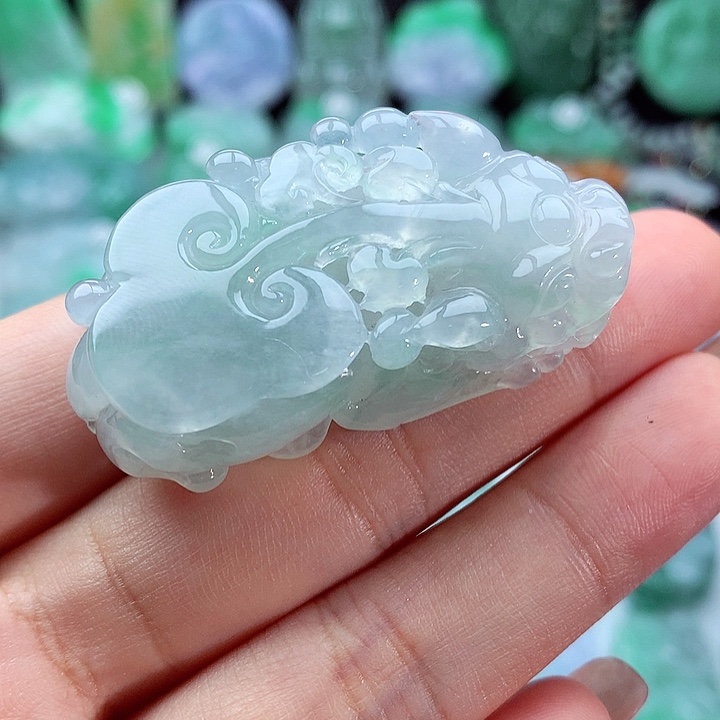 翡翠颈饰未镶嵌翡翠