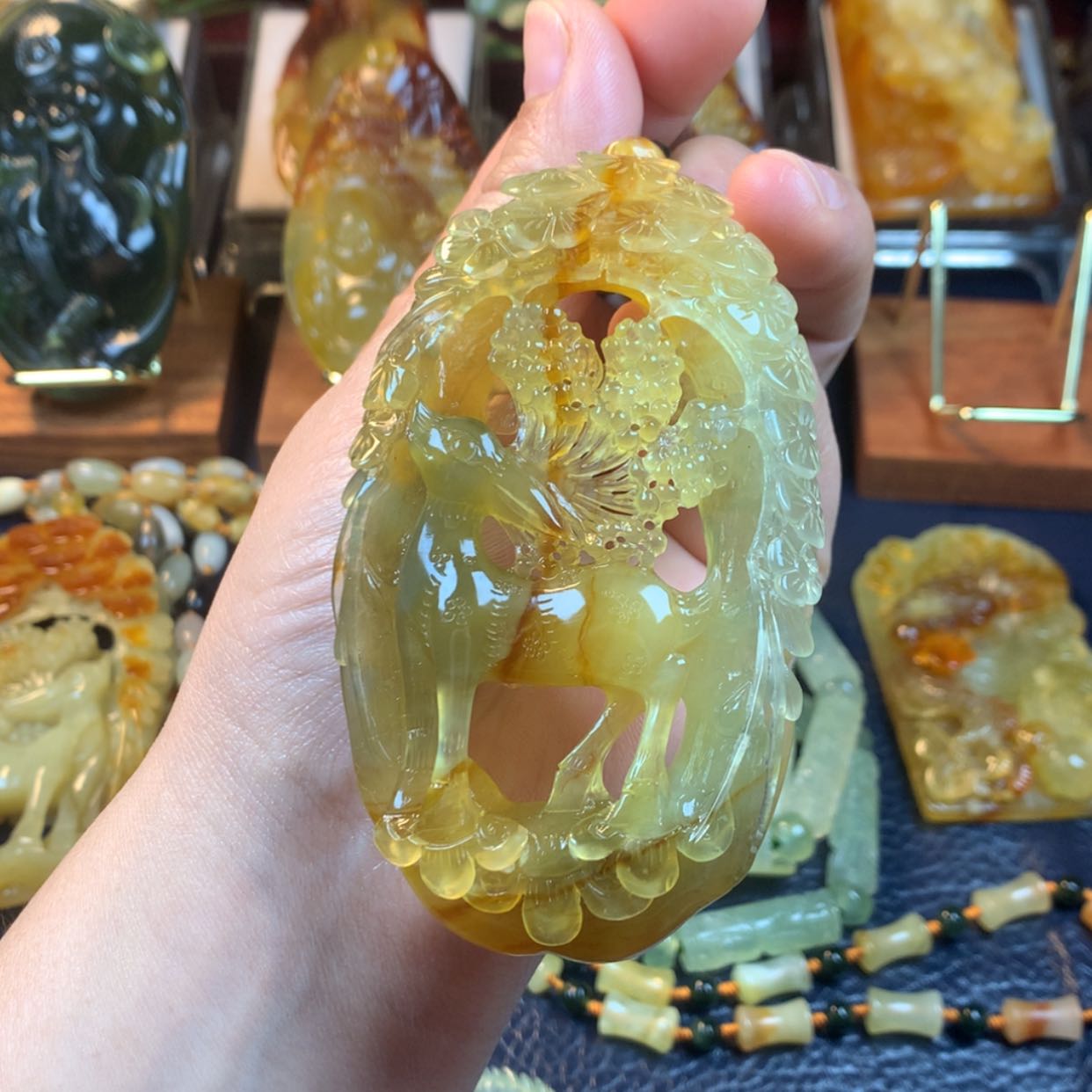 【闪购商品】蛇纹石玉颈饰未镶嵌